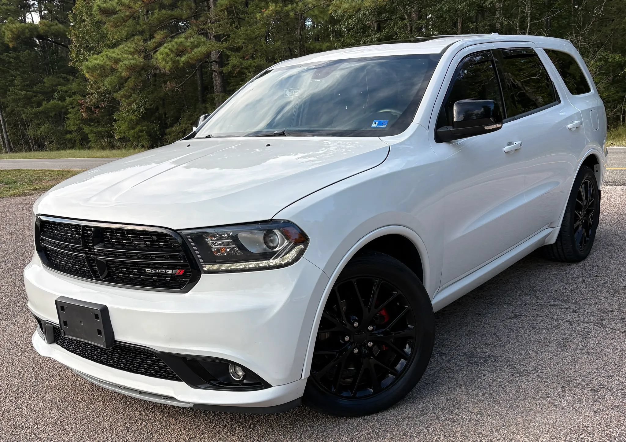 Used 2016 Dodge Durango R/T w/ Blacktop Package AWD/4WD image 2