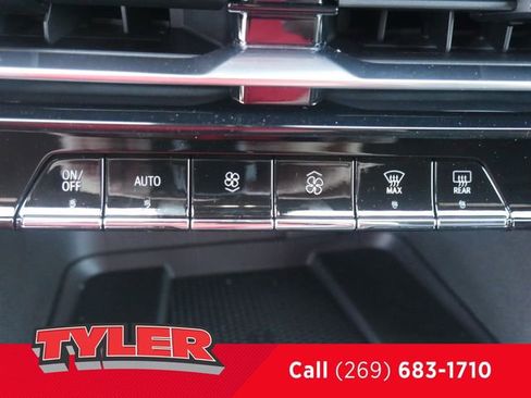 New 2026 Chevrolet Traverse RS w/ LPO, Floor Liner Package AWD/4WD image 33