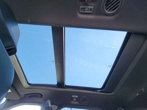 Certified 2024 Ford Explorer ST w/ Equipment Group 401A image 12