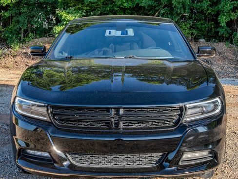 Used 2017 Dodge Charger R/T RWD image 8