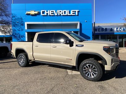 Used 2023 GMC Sierra 1500 AT4 w/ Technology Package