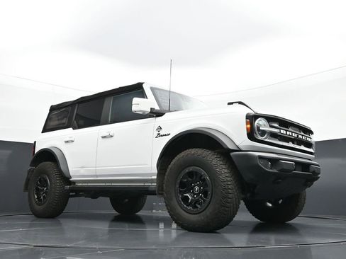 Used 2021 Ford Bronco Outer Banks w/ Sasquatch Package AWD/4WD image 28