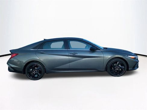 New 2026 Hyundai Elantra SEL Sport image 4