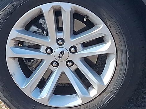 Used 2017 Ford Explorer Base image 12