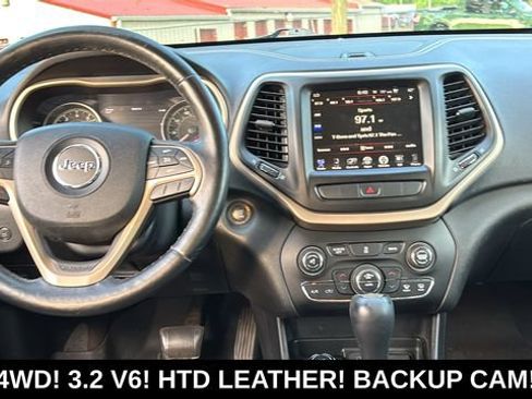 Used 2014 Jeep Cherokee Limited w/ Luxury Group AWD/4WD image 7