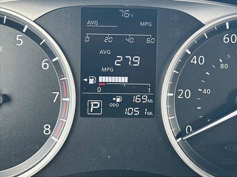 Used 2025 Nissan Kicks Play S FWD image 17