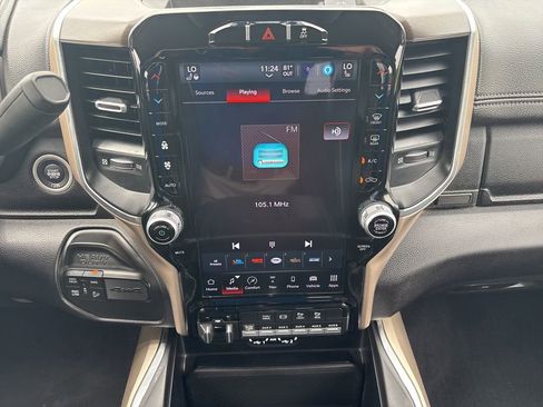 Used 2023 RAM 2500 Laramie AWD/4WD image 36