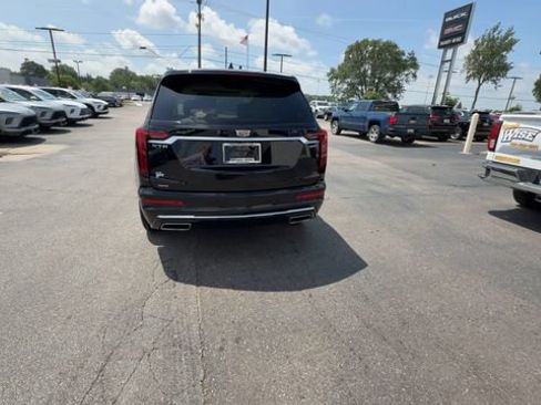 Certified 2024 Cadillac XT6 Premium Luxury w/ LPO, Floor Liner Package AWD/4WD image 7