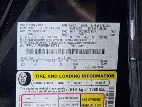 Certified 2025 Ford Expedition Platinum AWD/4WD image 35