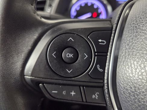 Used 2018 Toyota Camry SE FWD image 18