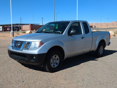 Used 2013 Nissan Frontier S image 7