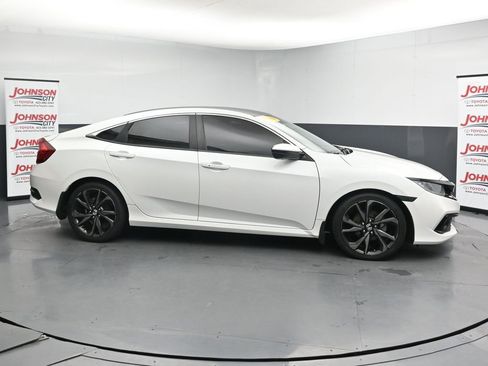 Used 2019 Honda Civic Sport image 9