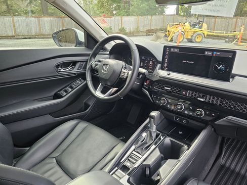 Certified 2023 Honda Accord Touring image 10