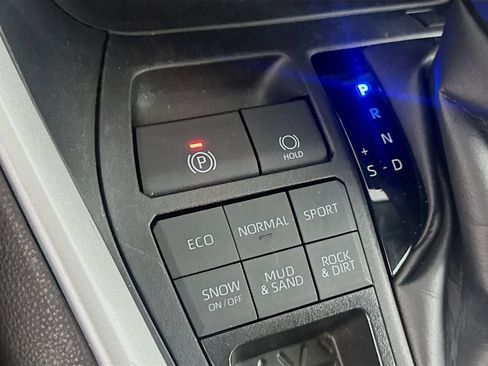 Used 2024 Toyota RAV4 LE image 24