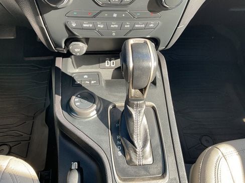 Used 2019 Ford Ranger XLT w/ Equipment Group 301A Mid AWD/4WD image 21