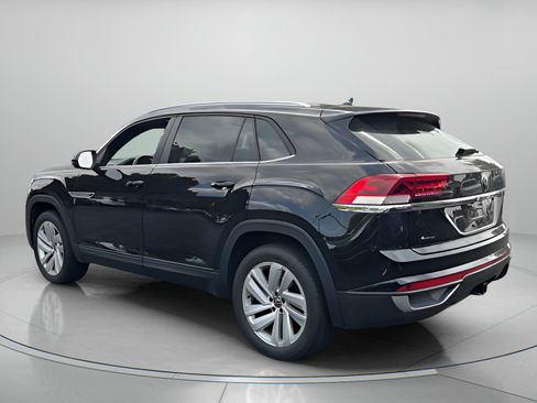 Certified 2023 Volkswagen Atlas Cross Sport SE AWD/4WD image 3