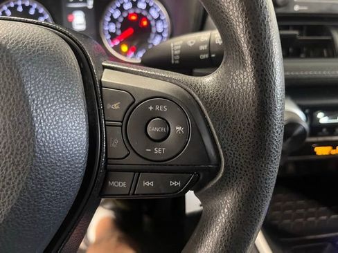 Used 2021 Toyota RAV4 LE w/ Carpet Mat Package (TMS) image 27