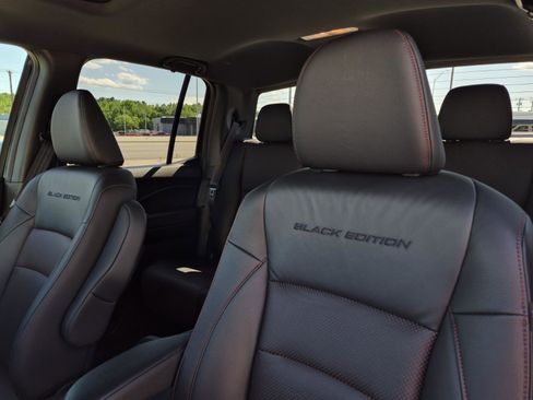 Used 2023 Honda Ridgeline Black Edition image 14