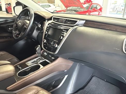 Used 2021 Nissan Murano Platinum w/ Cargo Package FWD image 9