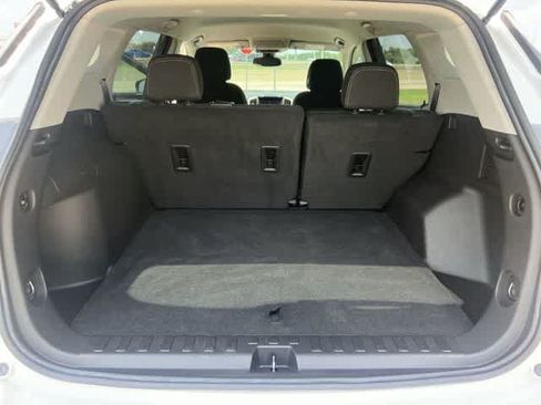 Used 2022 GMC Terrain SLE w/ Driver Convenience Package FWD image 20