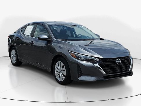 Used 2025 Nissan Sentra S FWD image 3