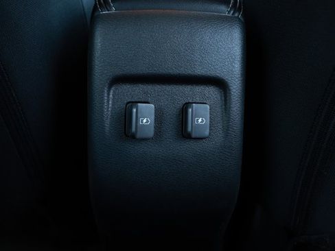 Used 2023 Nissan Kicks SV FWD image 27