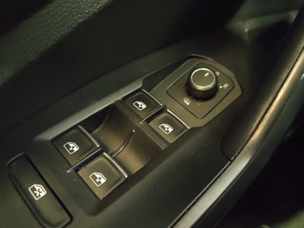 Used 2022 Volkswagen Jetta Sport FWD image 27