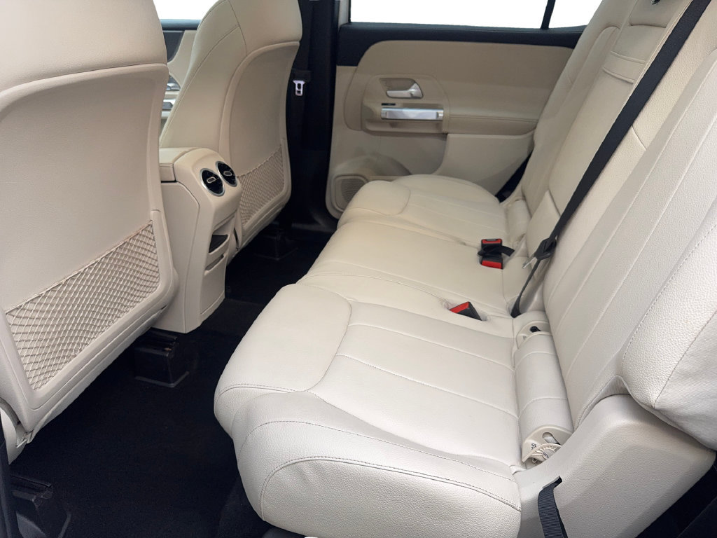 Used 2022 Mercedes-Benz GLB 250 image 34