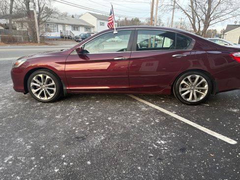 Used 2013 Honda Accord Sport image 8
