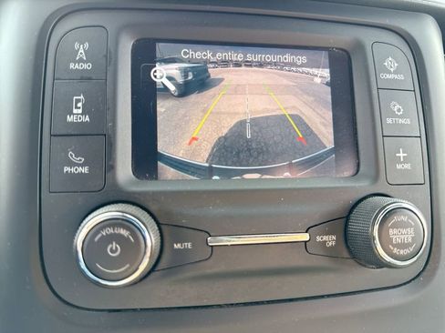 Used 2021 RAM 1500 Big Horn AWD/4WD image 17