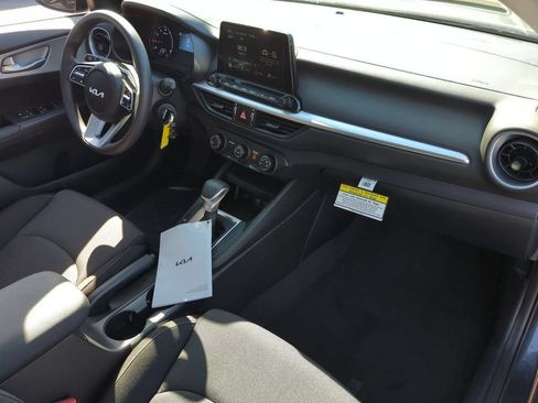 Used 2024 Kia Forte LXS w/ LXS Technology Package FWD image 25