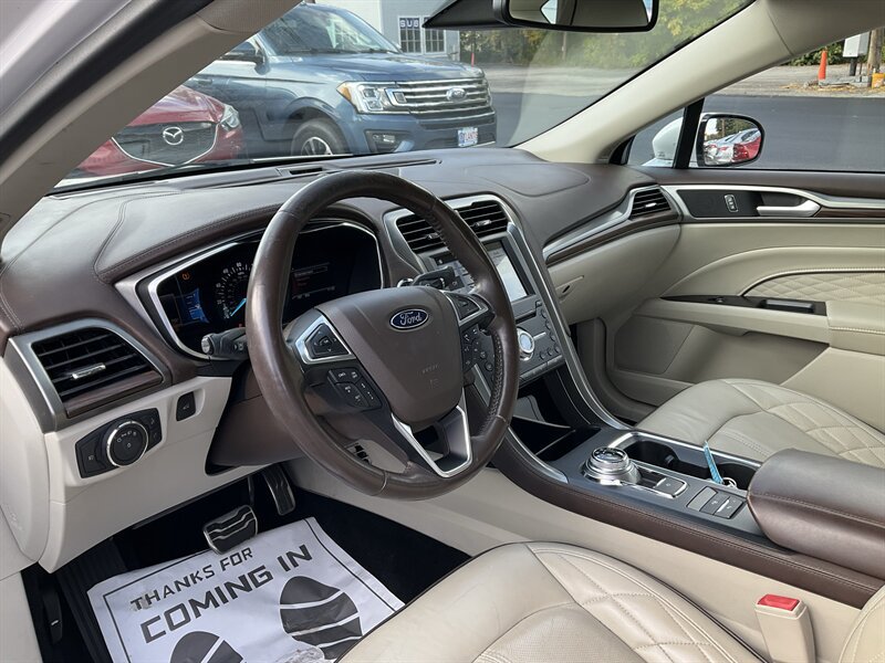 Used 2017 Ford Fusion Platinum AWD/4WD image 17