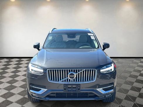 Used 2024 Volvo XC90 B6 Plus w/ Protection Package image 8