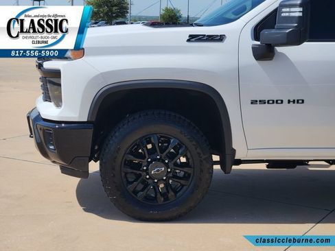 Used 2026 Chevrolet Silverado 2500 Custom w/ Custom Value Package AWD/4WD image 12