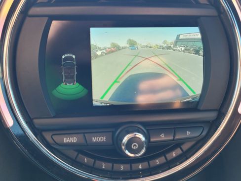 Used 2019 MINI Cooper S image 22