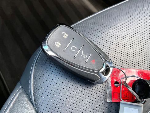 Used 2019 Chevrolet Traverse Premier w/ Driver Confidence II Package image 15