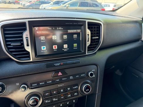 Used 2017 Kia Sportage EX w/ EX Technology Package FWD image 38