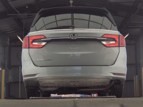 Used 2023 Honda Odyssey EX-L image 8