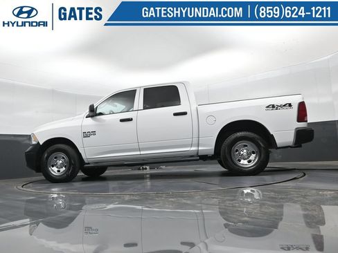 Used 2019 RAM 1500 Tradesman w/ Popular Equipment Group AWD/4WD image 38