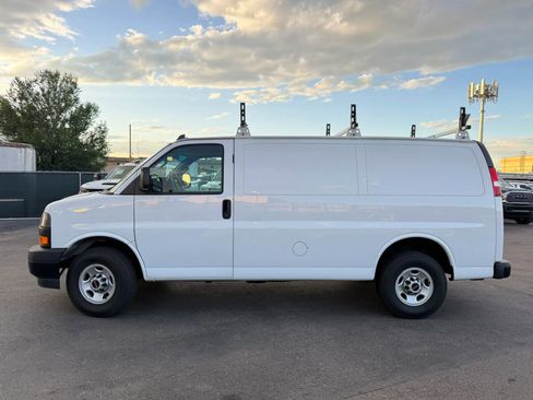 Used 2021 GMC Savana 2500 w/ Driver Convenience Package RWD image 3