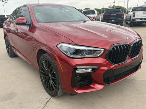 Used 2021 BMW X6 M50i w/ Executive Package image 5