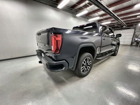 Certified 2025 GMC Sierra 1500 AT4 w/ Technology Package AWD/4WD image 8