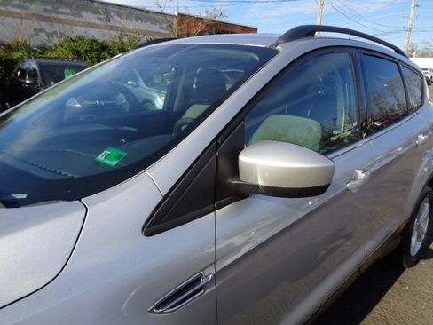 Used 2014 Ford Escape SE w/ Equipment Group 201A image 10