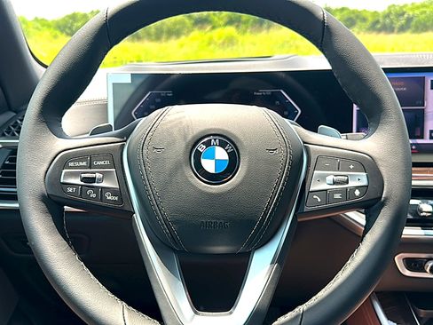 New 2026 BMW X5 xDrive40i w/ Premium Package AWD/4WD image 18