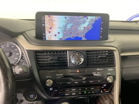 Used 2021 Lexus RX 350L Luxury w/ Accessory Package image 25