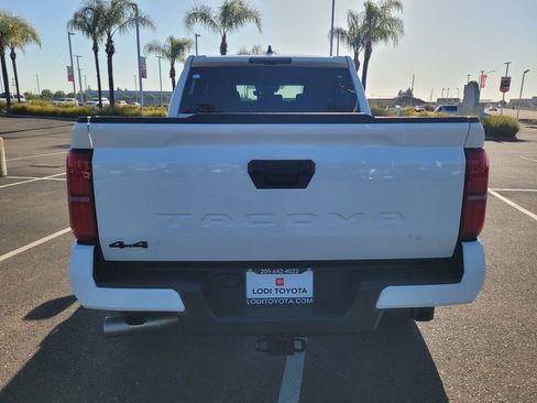 New 2026 Toyota Tacoma TRD Off-Road AWD/4WD image 6