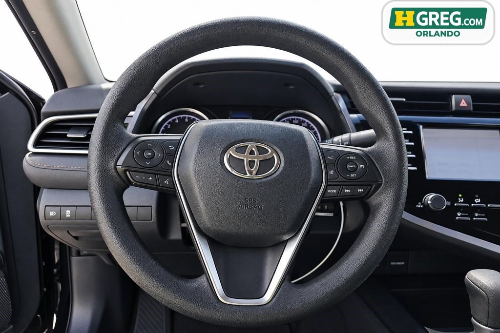 Used 2018 Toyota Camry LE FWD image 13