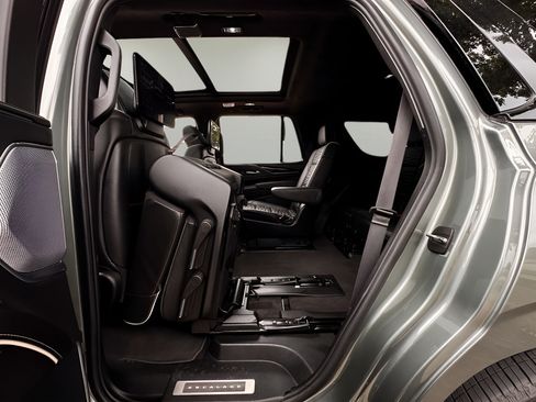 Used 2024 Cadillac Escalade V AWD/4WD image 24