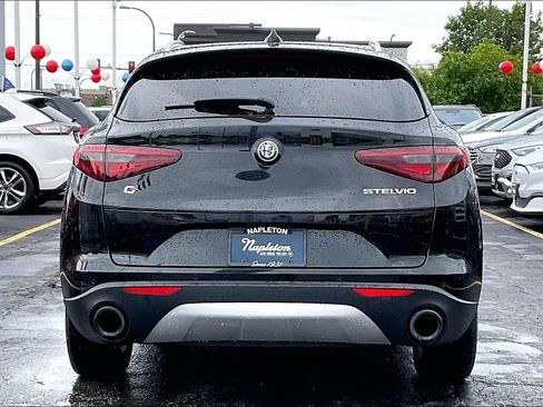 Used 2018 Alfa Romeo Stelvio Ti AWD/4WD image 3