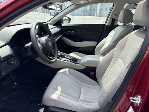 Used 2024 Honda Accord EX image 18